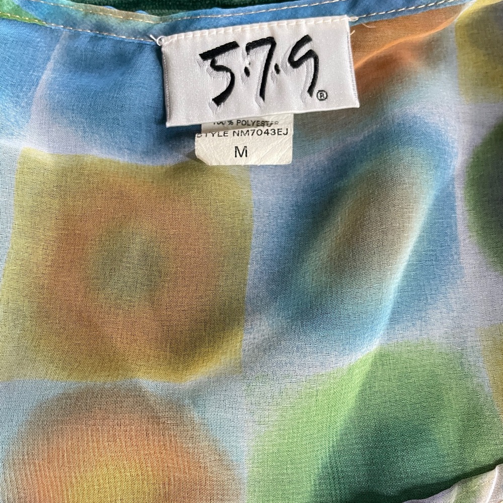 Colorful Geometric Patterned Top - Picture 4 of 5